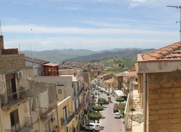 Panoramic Townhouse in Sicily – Casa Alfano Salita Regina Elena