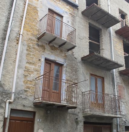 Townhouse in Sicily – Casa Cacciatore Alessandria