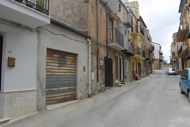 Garage in Sicily – Garage Ingravidi Via Salerno