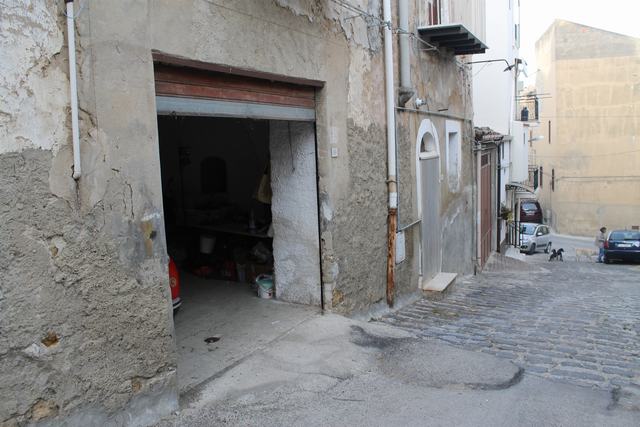Garage in Sicily – Garage Bellanca Via Montalbano