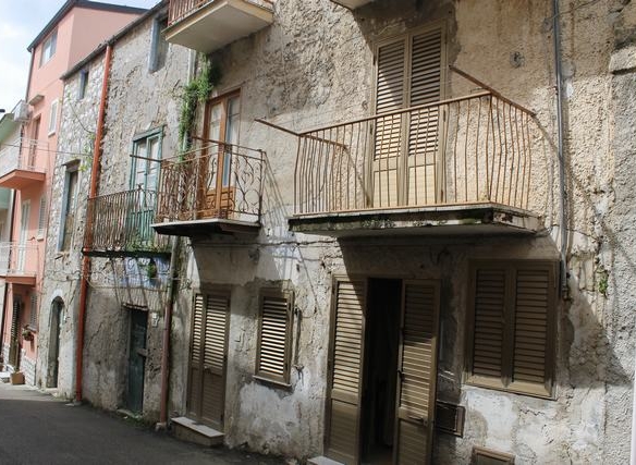 Townhouse in Sicily – Casa Fregapane (1) San Biagio Platani (AG)