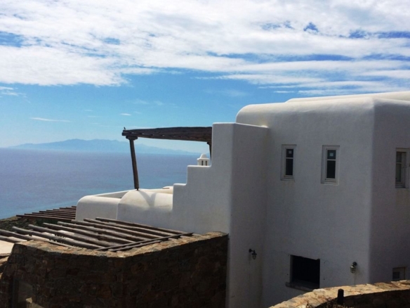 € 1.850.000 Villa, 240 sq.m. Mykonos, Agios Ioannis Diakoftis Description