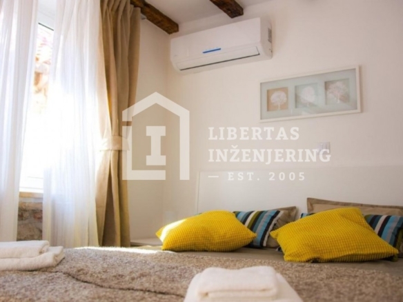 Renovated stone house with five living units used for tourist renting / STEAL
