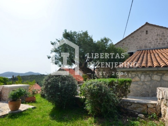 Renovated Mediteranian stone house with an open sea view / VACATION HOME