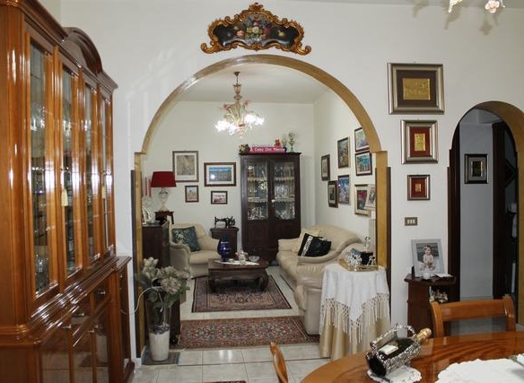 Villa and Land in Sicily – Villa Lo Bue Cda Marullo