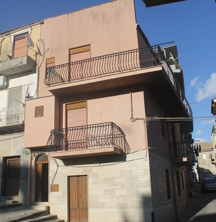 Panoramic Townhouse in Sicily – Casa Bondì Salita Martiri 16 Marzo