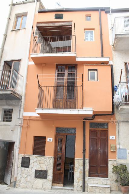 Panoramic Townhouse in Sicily – Casa La Porta Via Marconi