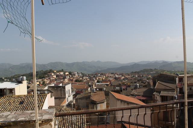 Panoramic Townhouse in Sicily – Casa Vito Cortile Arcuri