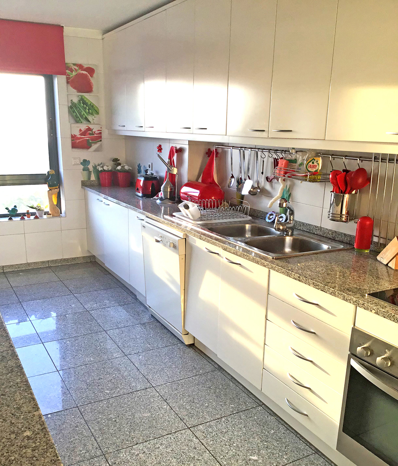 09-12-2018-16-32-34 Luxury flat Porto 4 beds – ocean view!