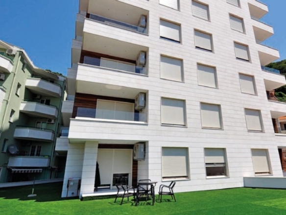 New apartments with sea views in Montenegro