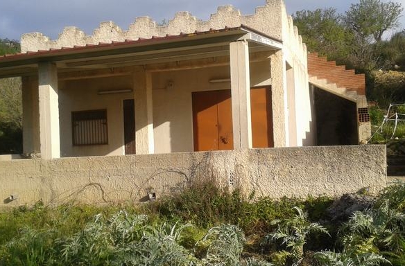 Villa and Land in Sicily – Villa Frenda Raffadali