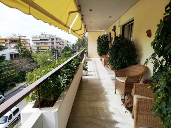 WOW FLAT-WOW PRICE! Athenian Riviera