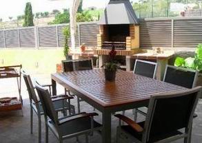 Exclusive house-chalet, overlooking the sea, in Alella.