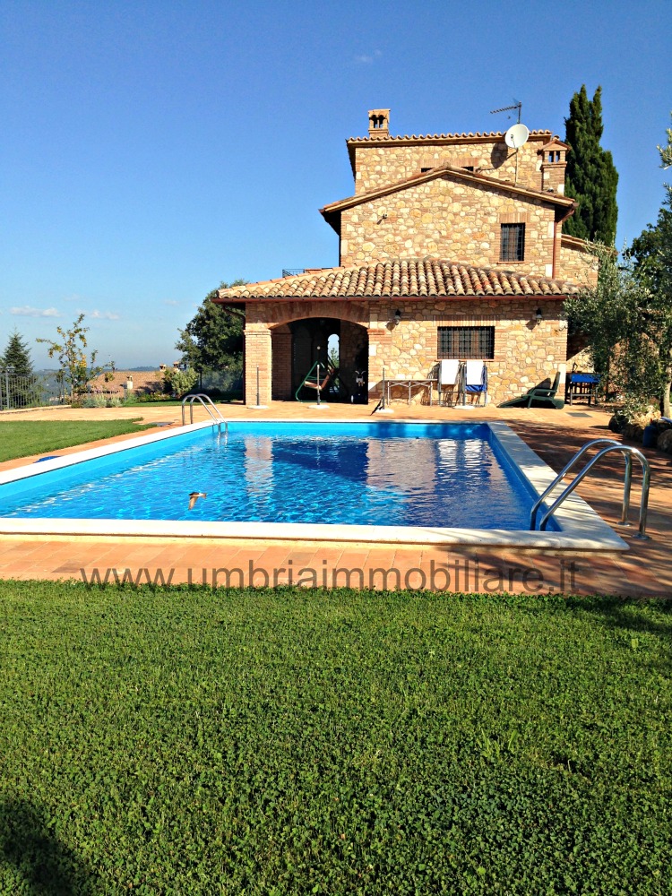 Ref. 107 panoramic villa near to Todi city