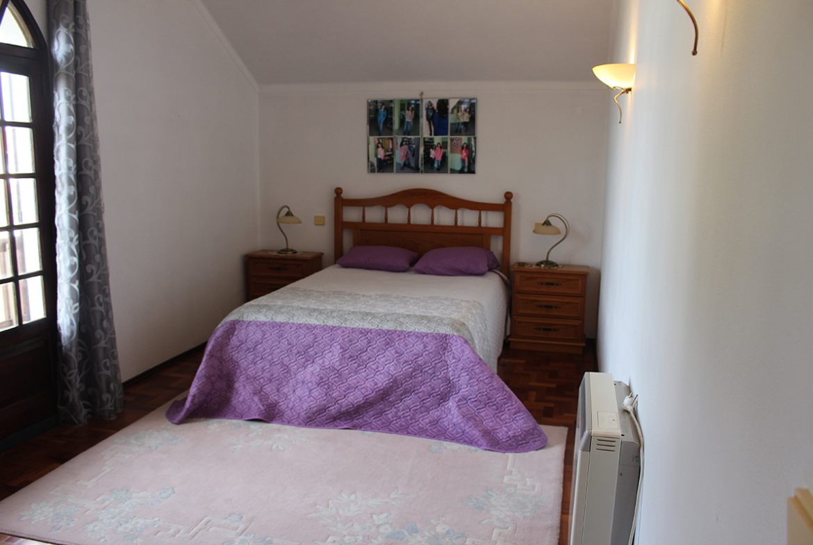 Detached villa near west coast of Portugal