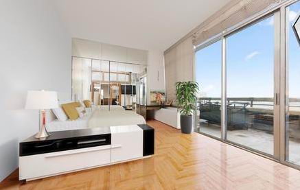 Apartment with two bedrooms, in a condominium, in New York.