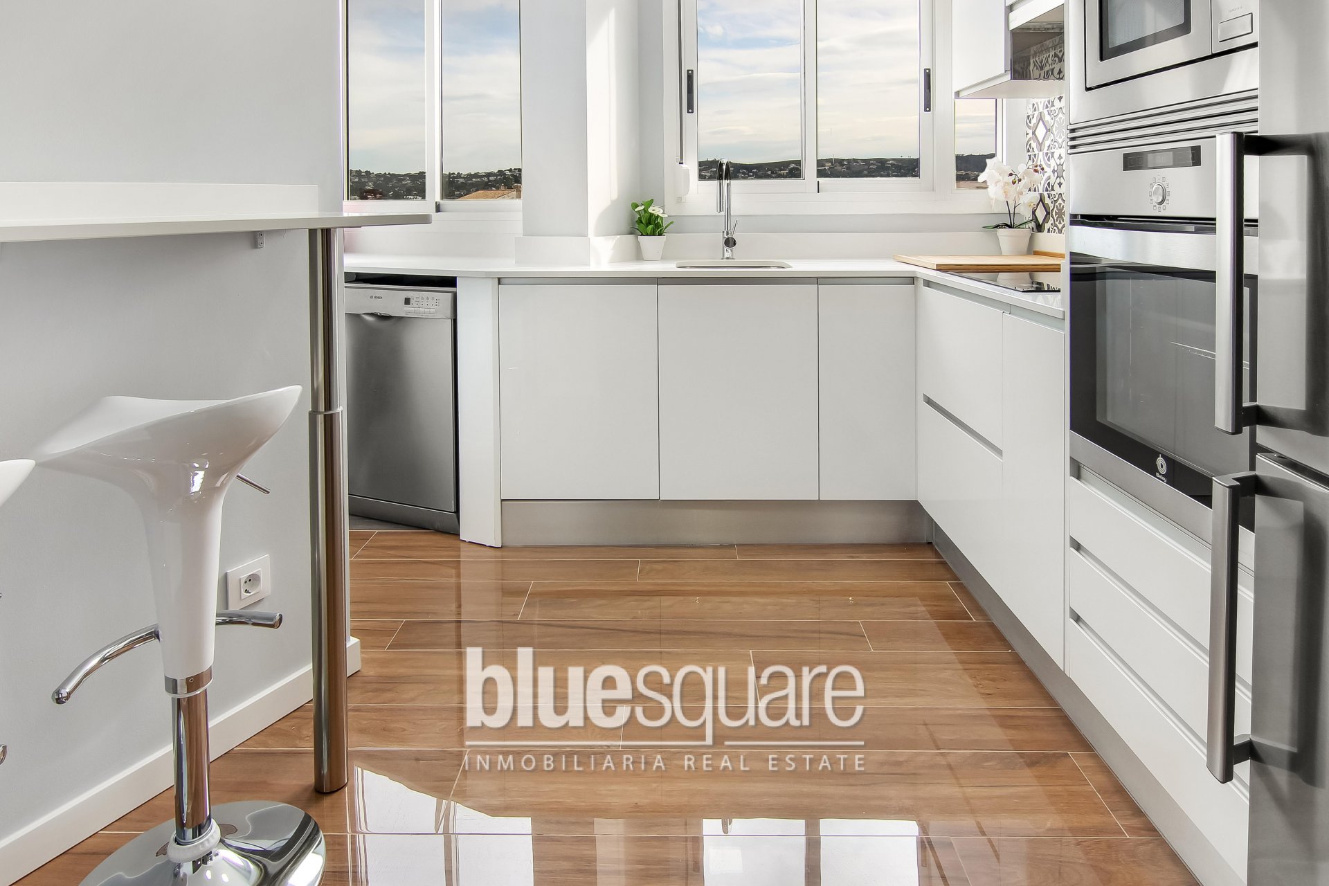 12711936035ab8a04e2cf517.78854279_2631da154e_1920