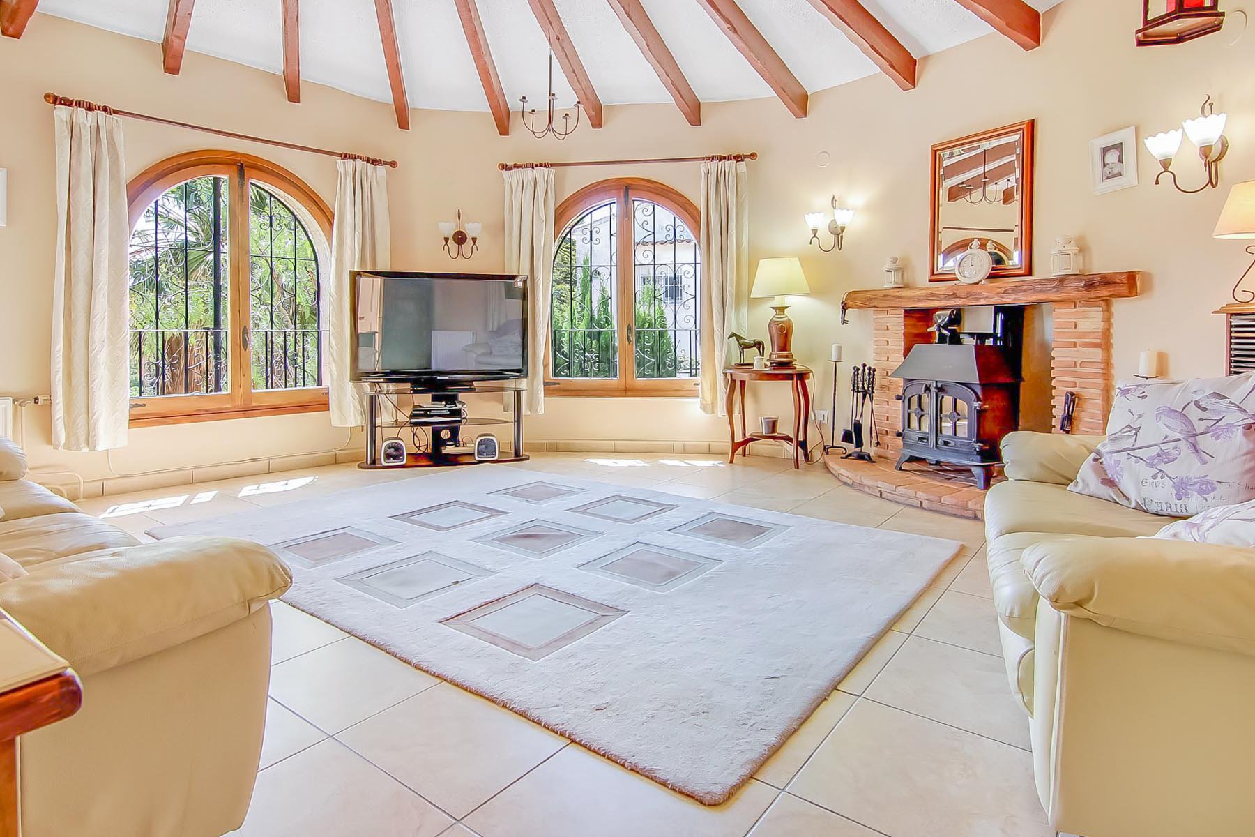 12873379065af3171d3a52a3.18222966_1800