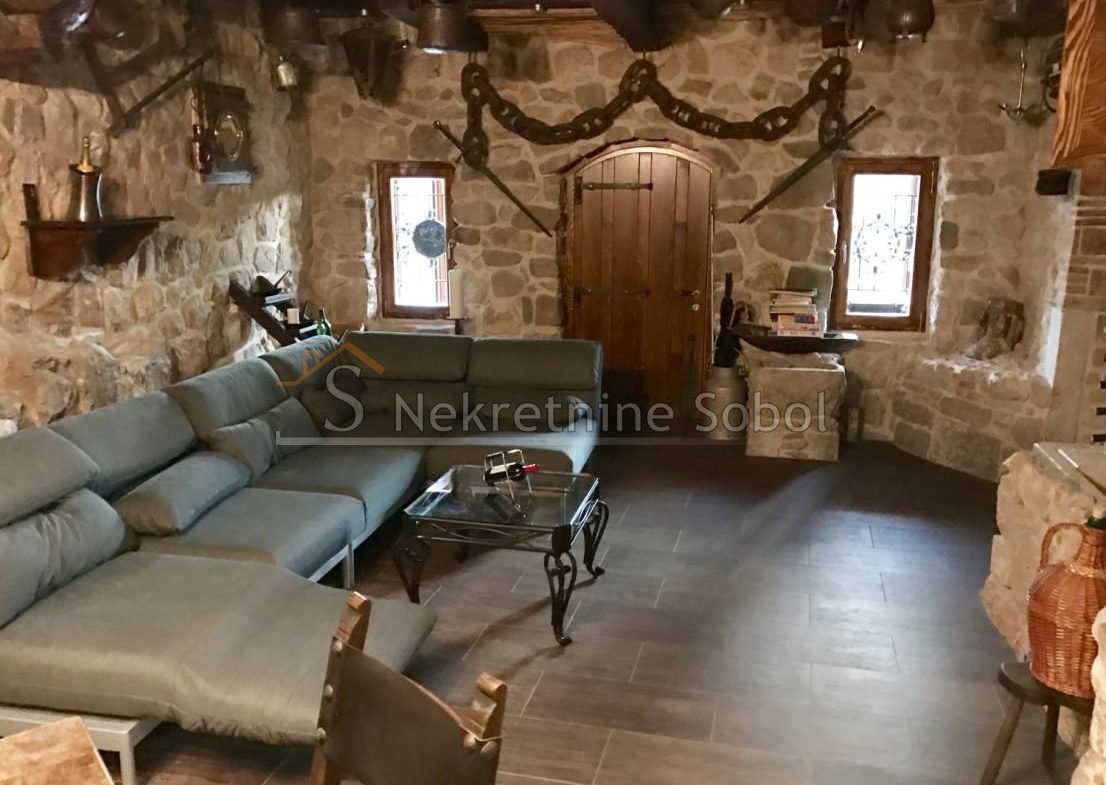 CRIKVENICA, GRIZANE (3014) – HOUSE, 224.00 M2