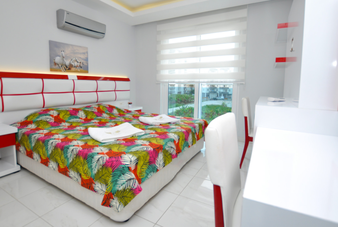 Apartment in modern complex in Mahmutlar, Turkey