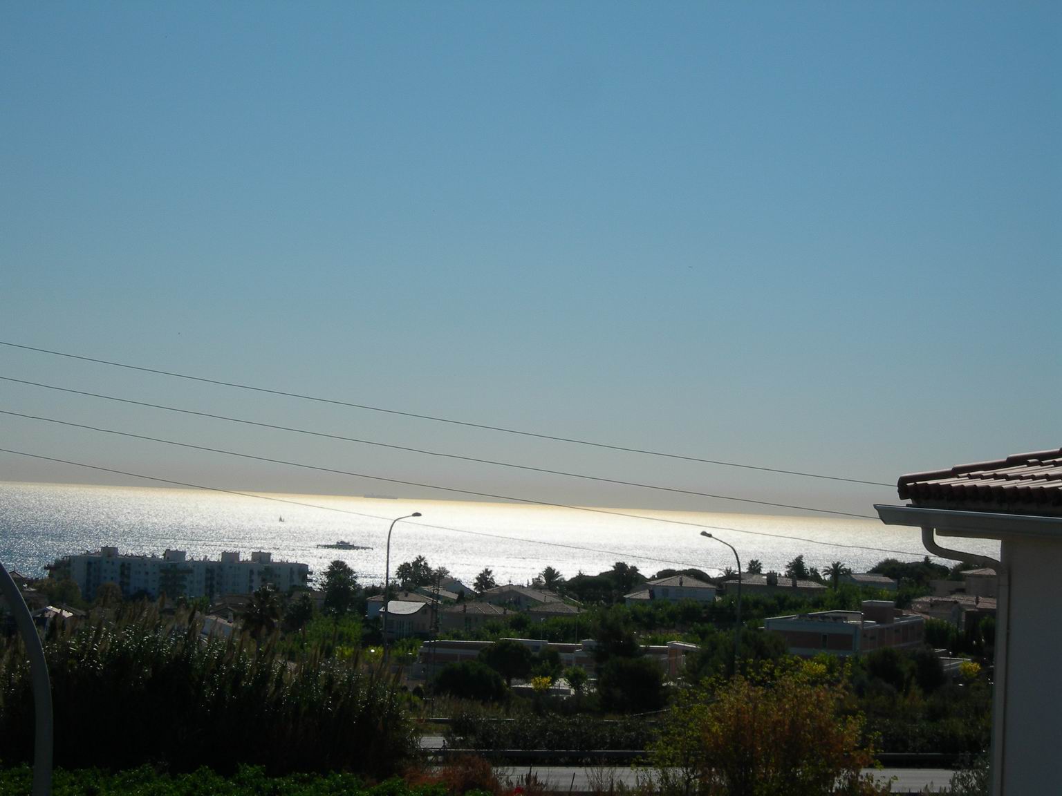Exclusive house-chalet, overlooking the sea, in Alella.