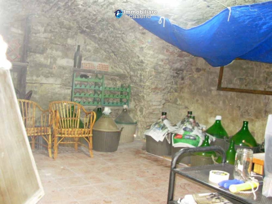Recently renovated stone house for sale in Italy