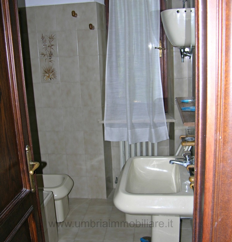 Ref. 120 villa between Perugia and Magione city