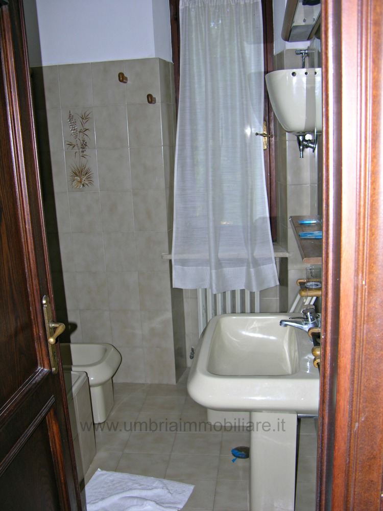 Ref. 120 villa between Perugia and Magione city