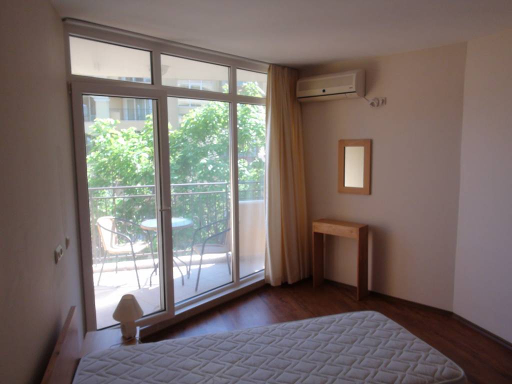 Cheap beach front holiday apartment with sea view in Bulgaria – fully furnished!