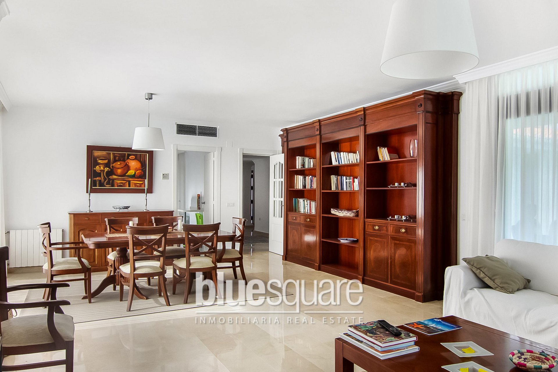 14595982645af486129b4676.63262890_dcb926a489_1920