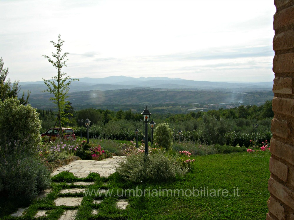 Ref. 107 panoramic villa near to Todi city