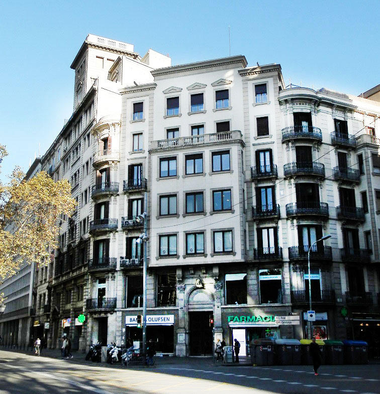 The building is in the center of Barcelona.