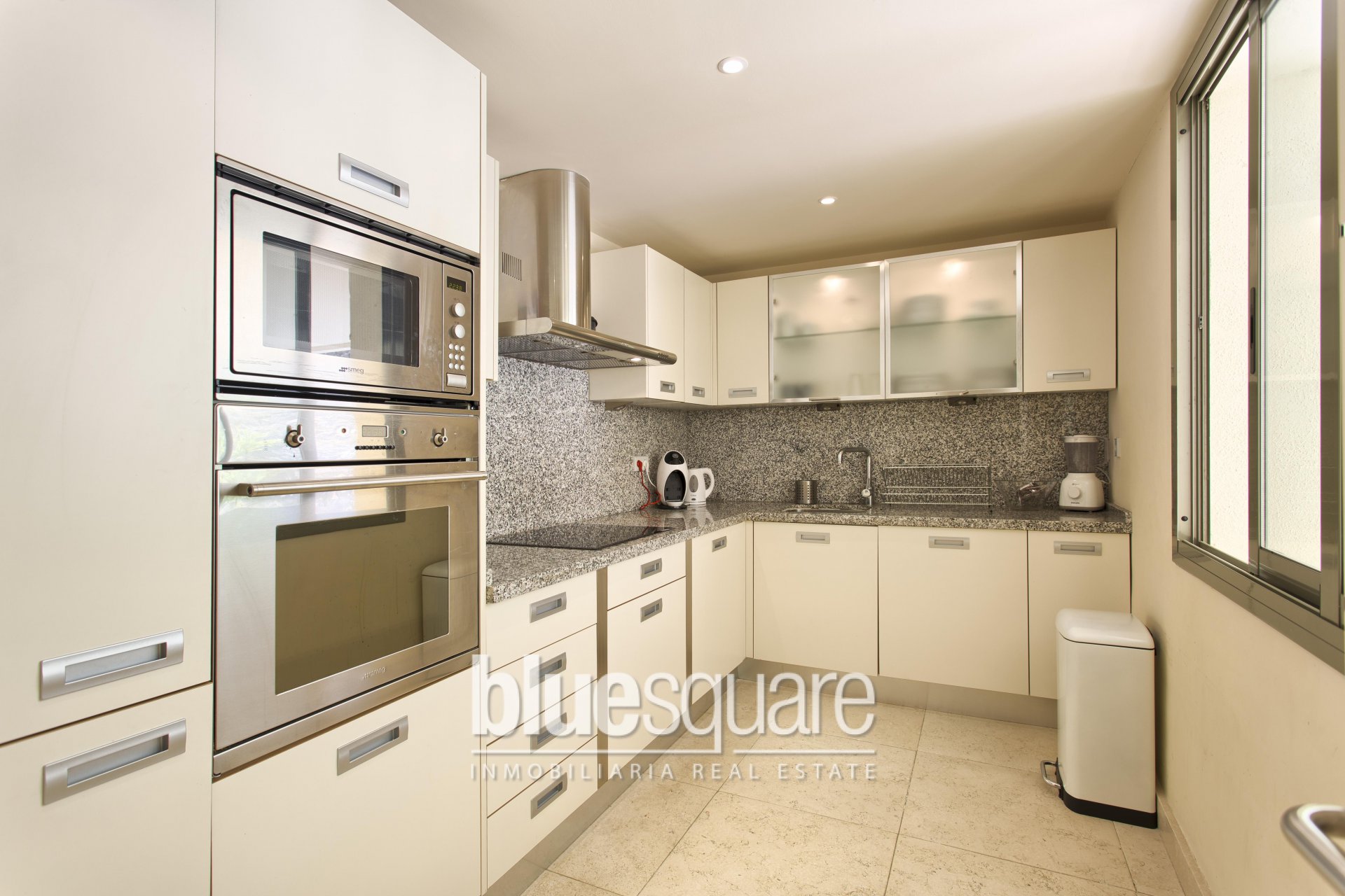 15193479745b3101115c3ad7.73895744_ab663187d8_1920