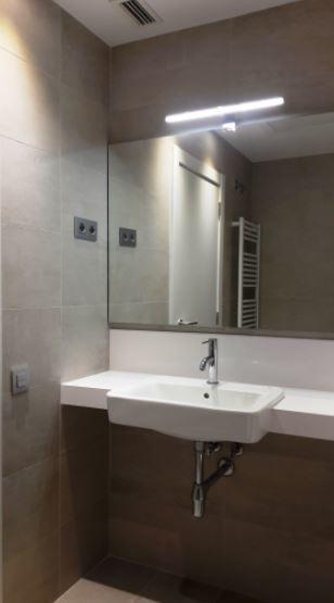 Exclusive apartment in a new house in Barcelona.
