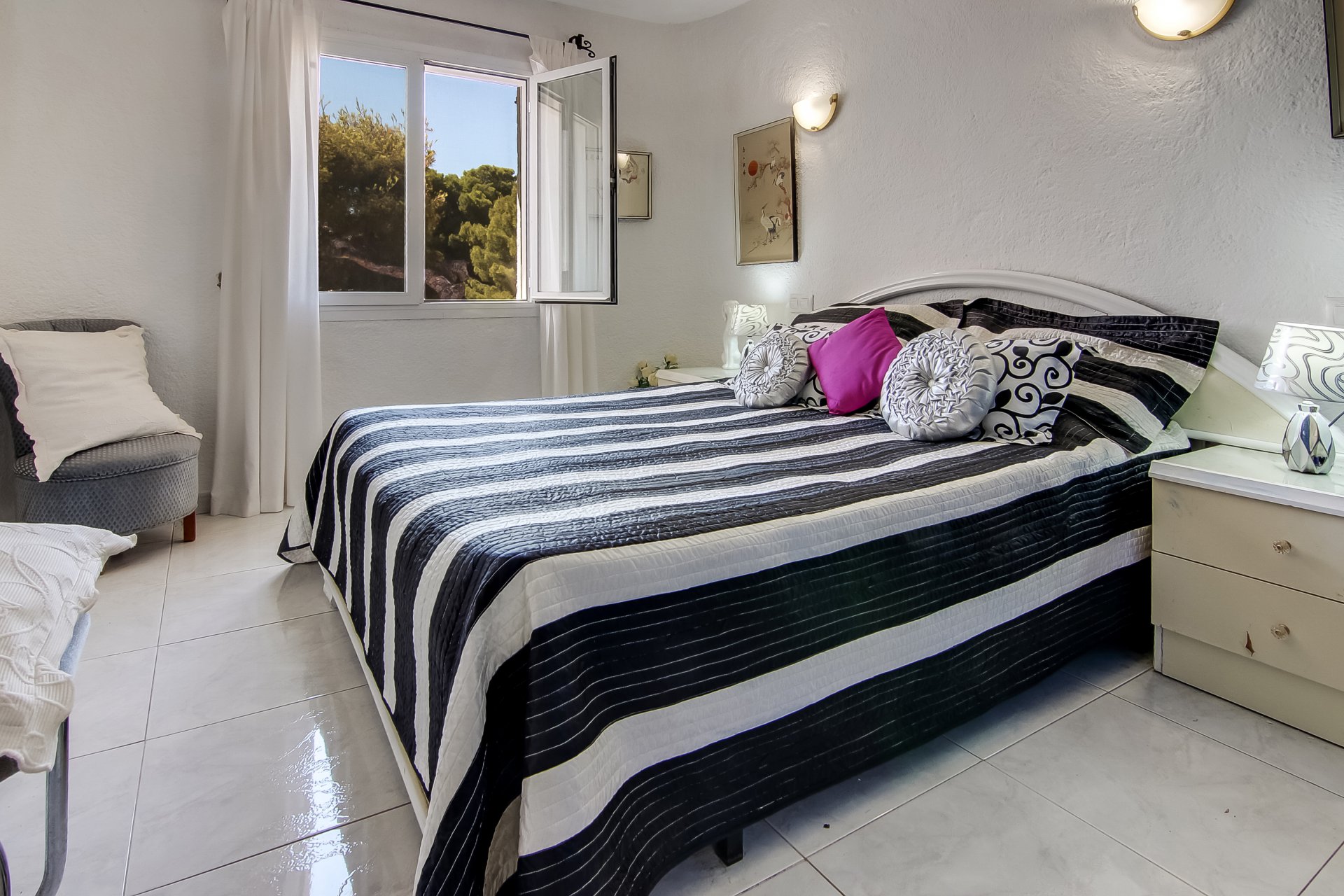 16201092305b436bb9dcfe97.25958024_1920