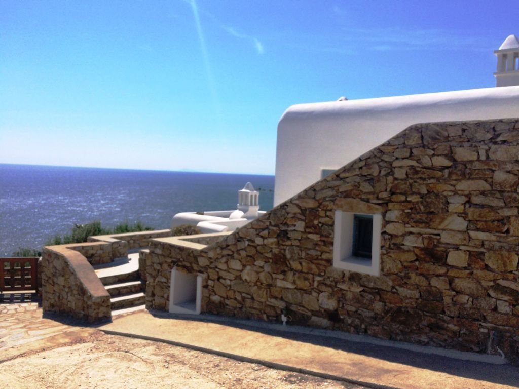 € 1.850.000 Villa, 240 sq.m. Mykonos, Agios Ioannis Diakoftis Description