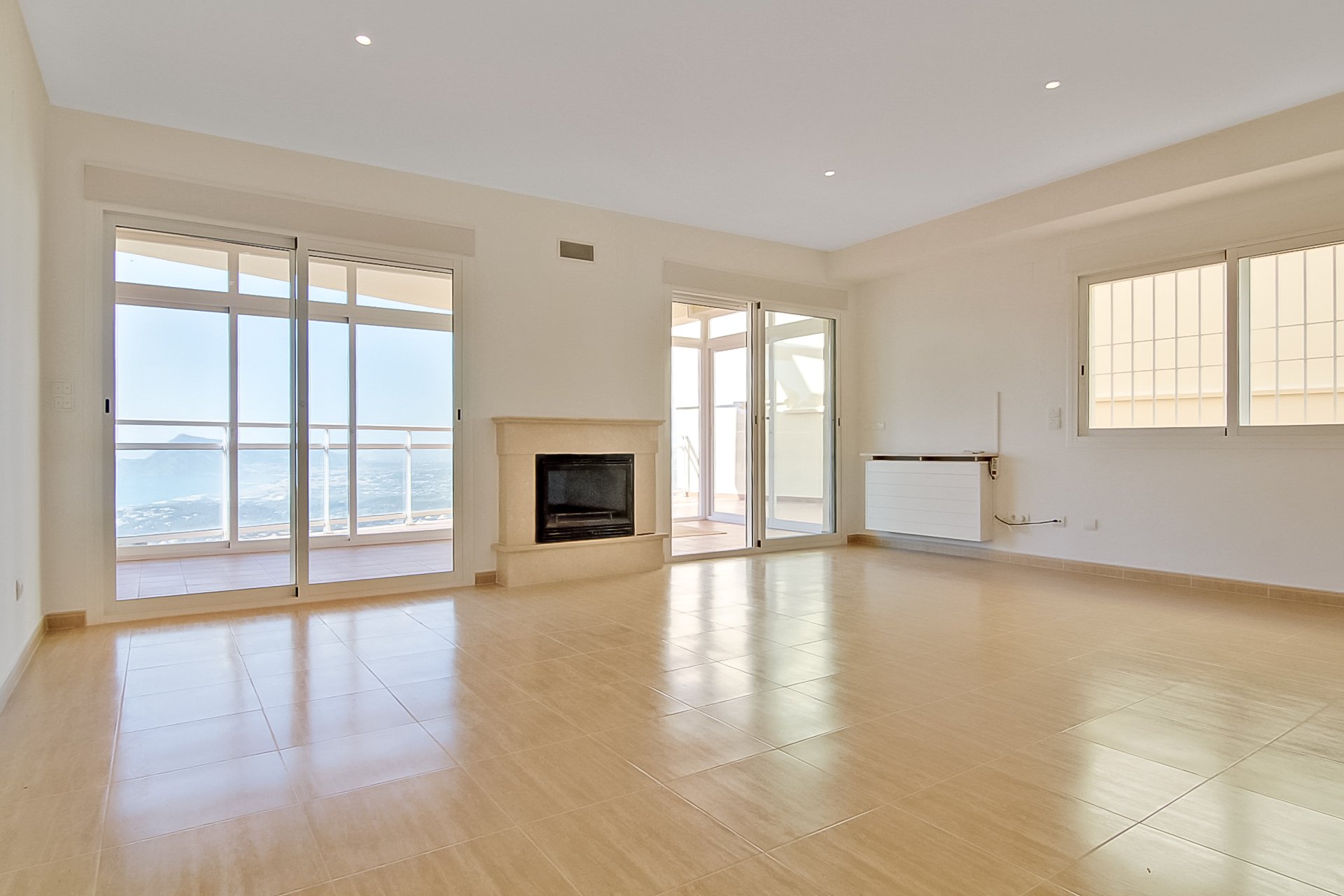 178909673258f1ca076e3df9.06504559_1920