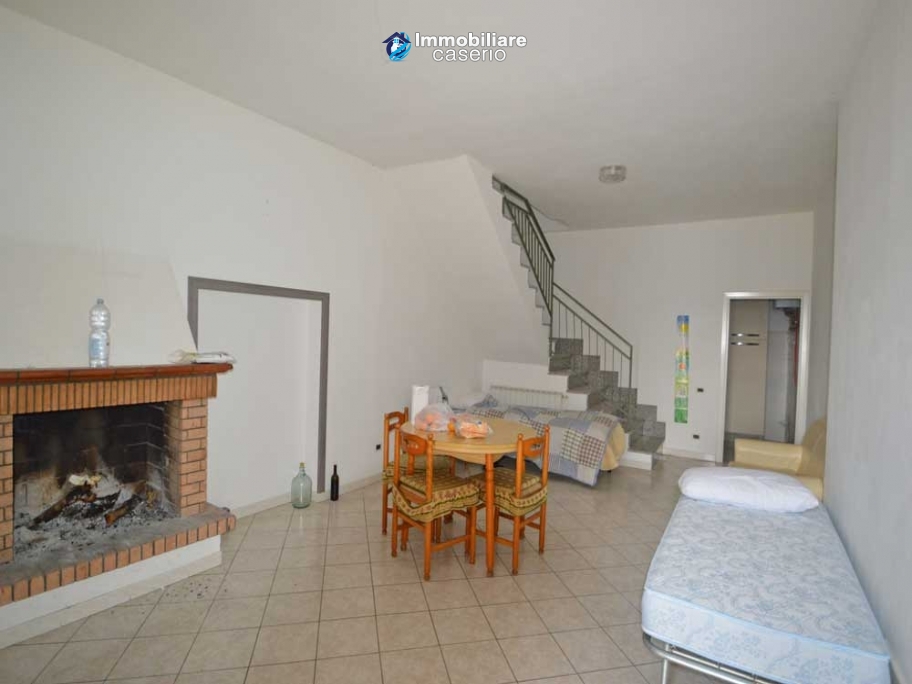 Buy a habitable property with terrace for sale in Italy