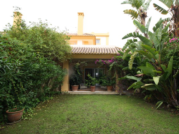 Lovely semi-detached luxury house in San Roque Golf Club