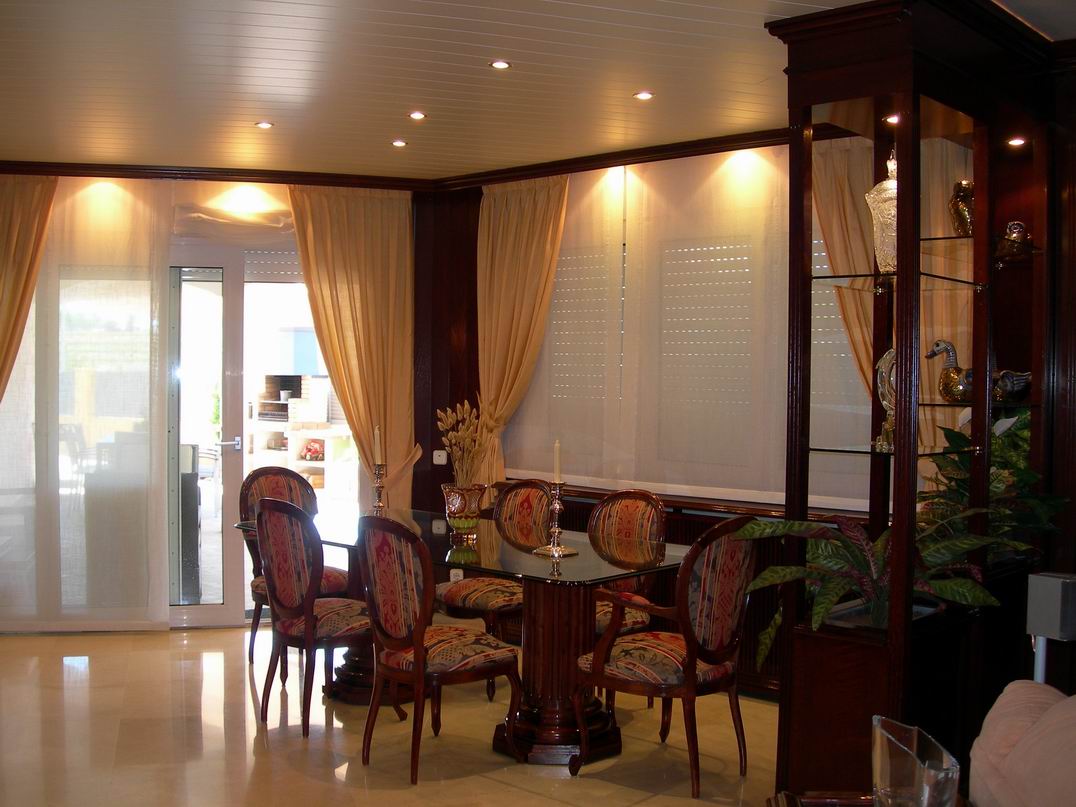 Exclusive house-chalet, overlooking the sea, in Alella.