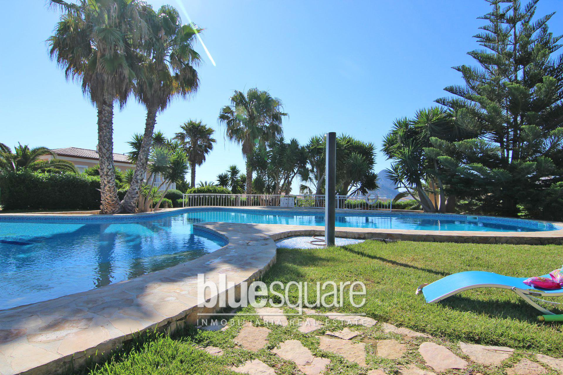 20987263475940efef6373d9.54058626_66d91891d9_1920