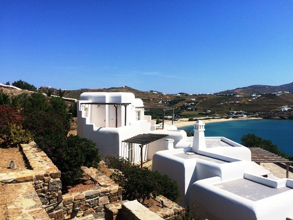 € 1.850.000 Villa, 240 sq.m. Mykonos, Agios Ioannis Diakoftis Description