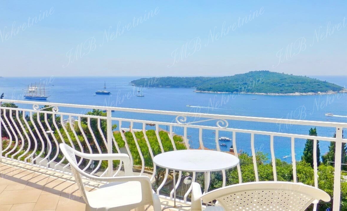 A unique apartment of 193,62 m2 on prestigious location – Dubrovnik Ploče