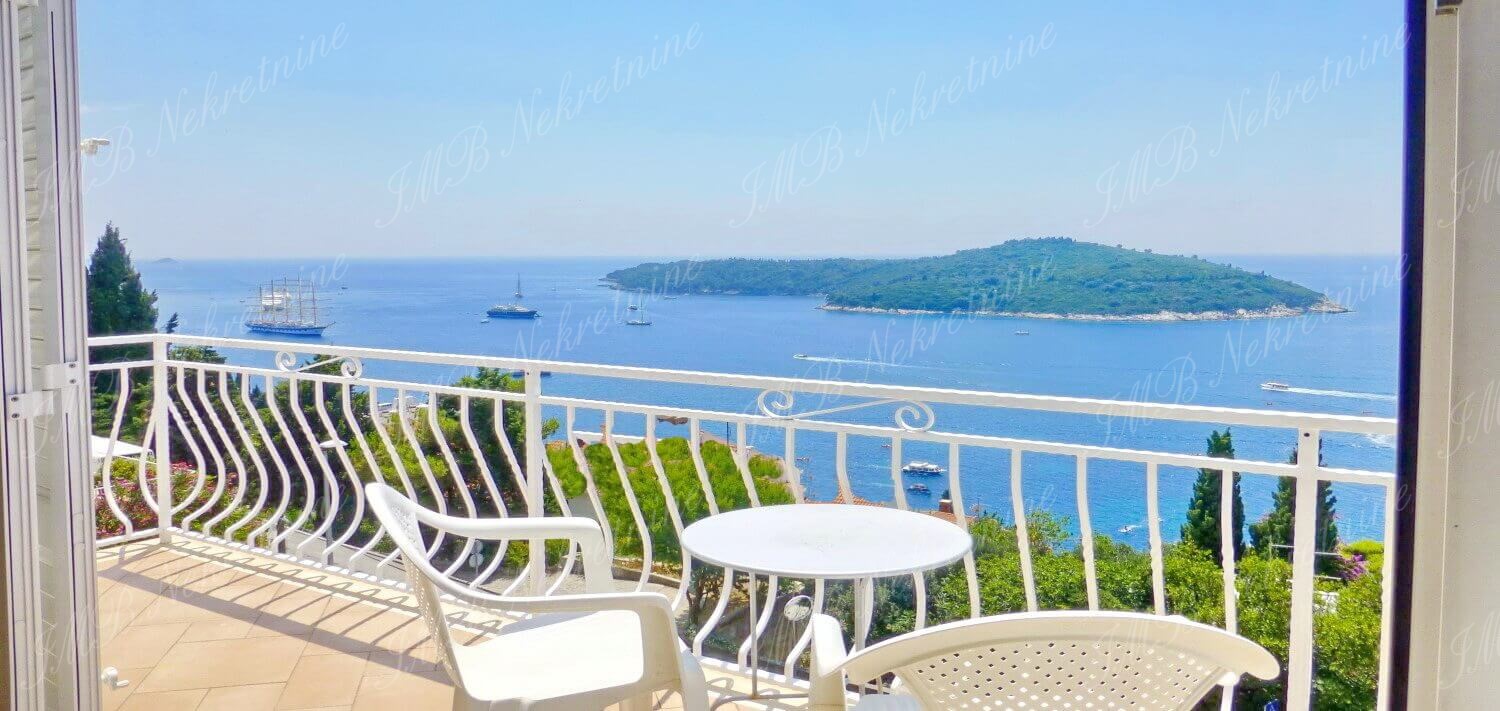 23-3 A unique apartment of 193,62 m2 on prestigious location – Dubrovnik Ploče