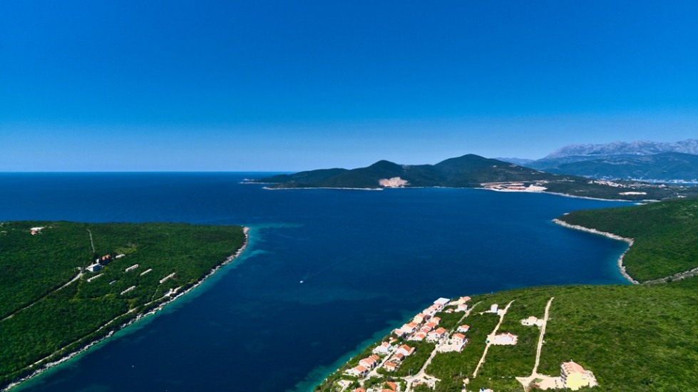 Investment project: land for the construction of a complex of villas