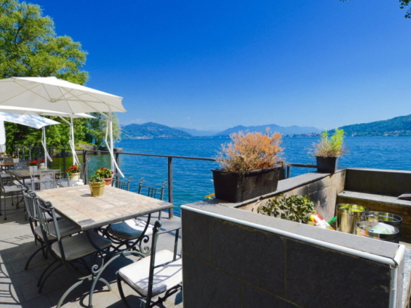 Villa, on the first line from Lake Maggiore, in Meina.