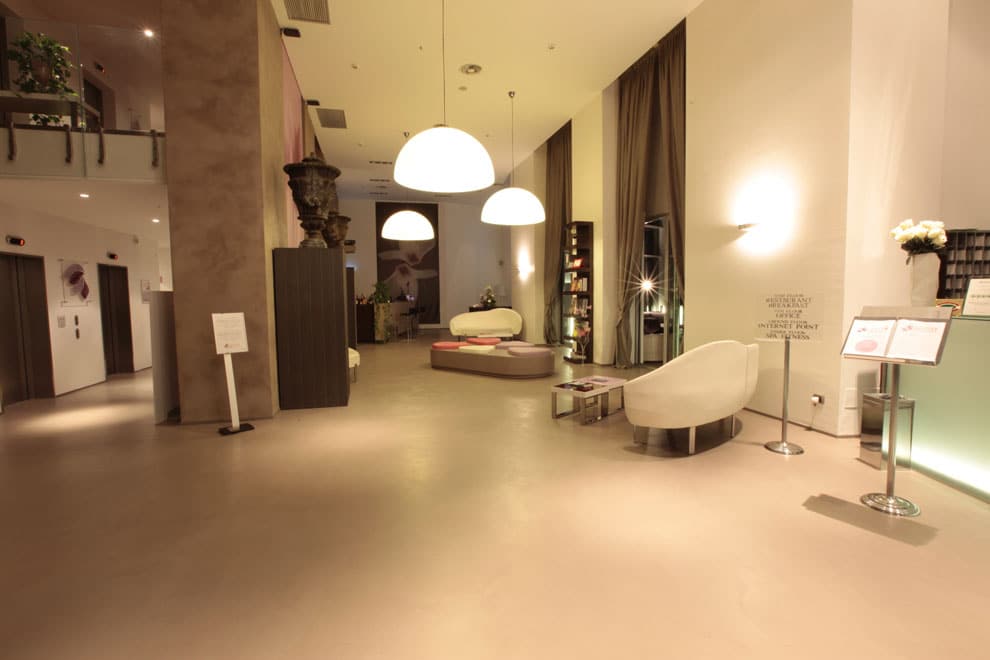 For sale luxurious 4-star hotel In Italy