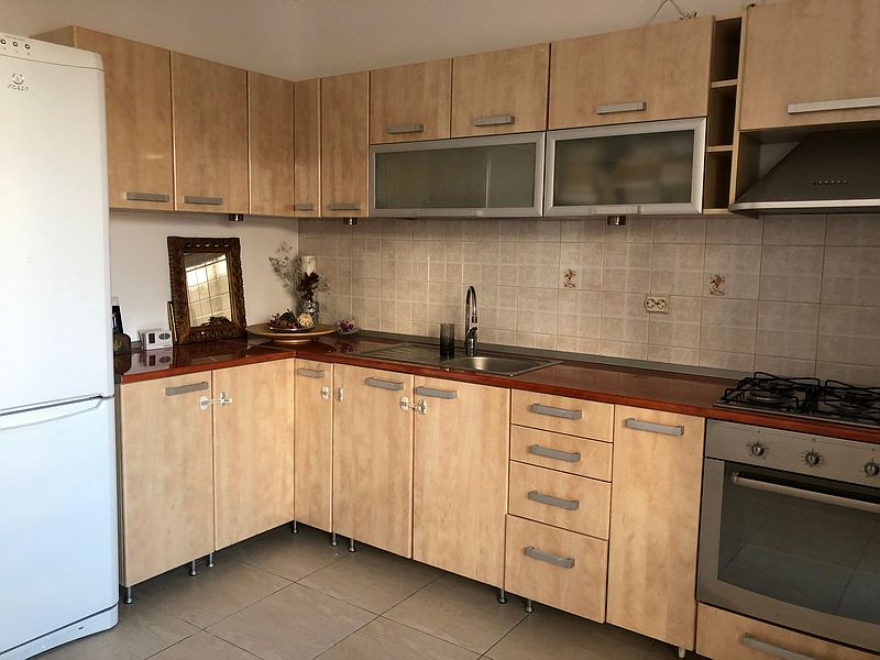 3 rooms apartment located a few minutes away from Unirii Square