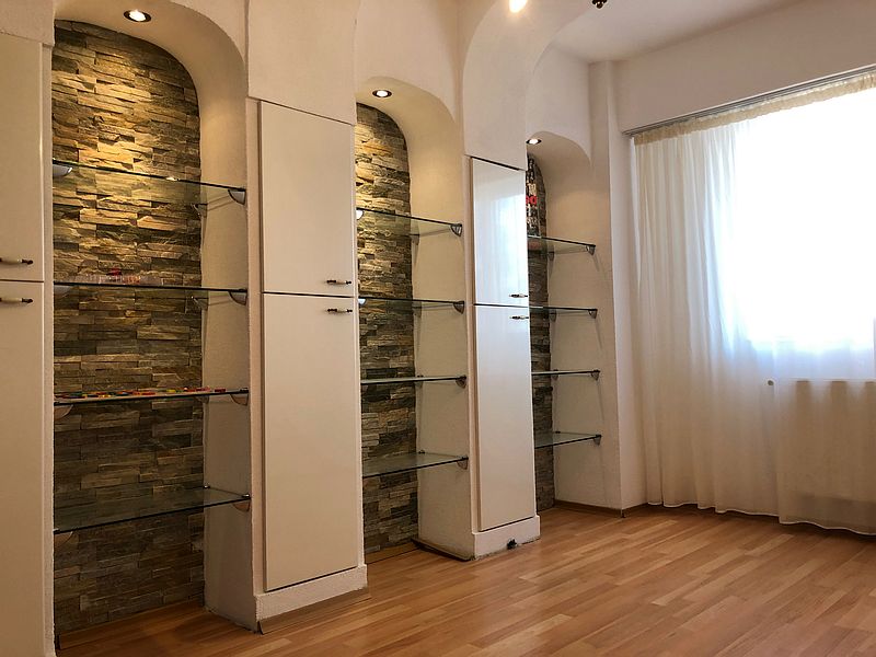 3 rooms apartment located a few minutes away from Unirii Square