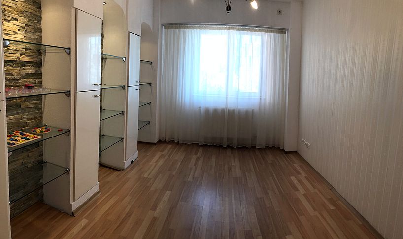 3 rooms apartment located a few minutes away from Unirii Square